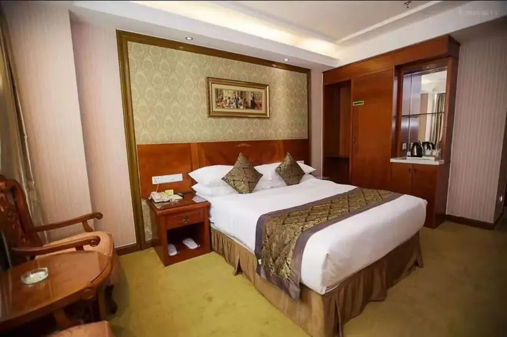 Vienna Hotel Guangdong Huizhou Maidi South Road