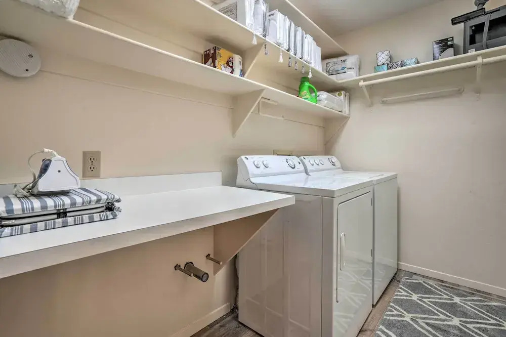 Cozy Anchorage Retreat - Near Hiking & Dtwn!