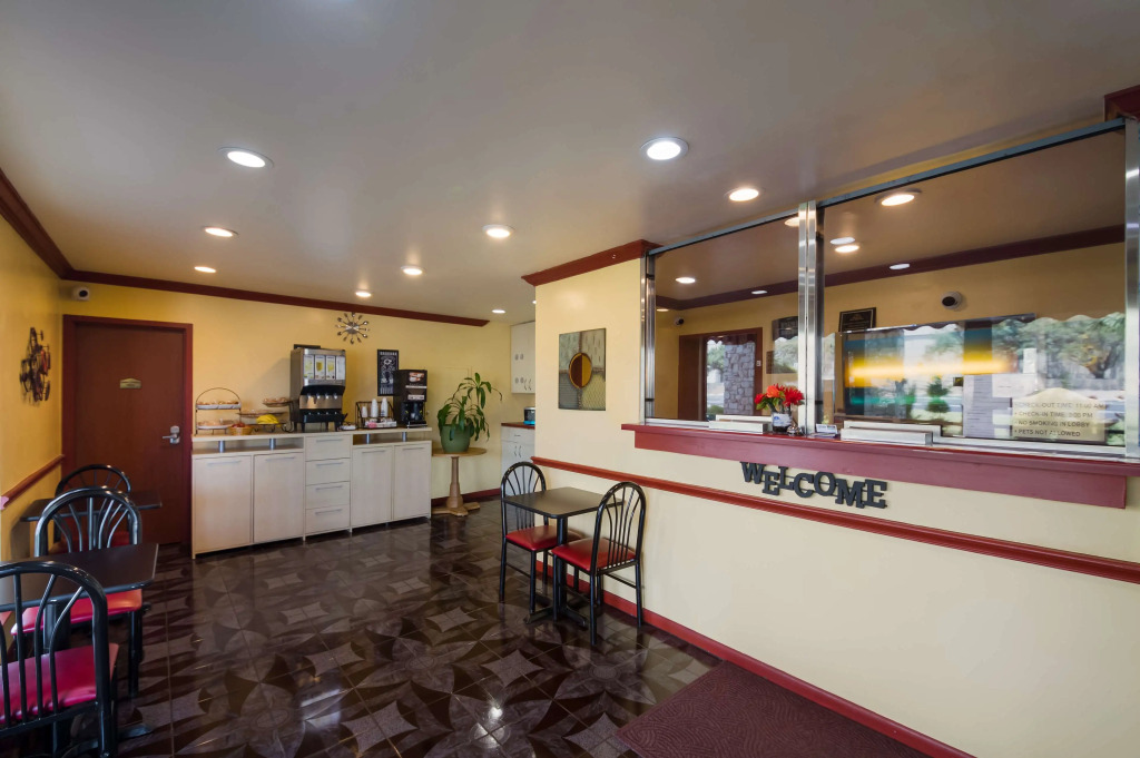 Americas Best Value Inn Buda