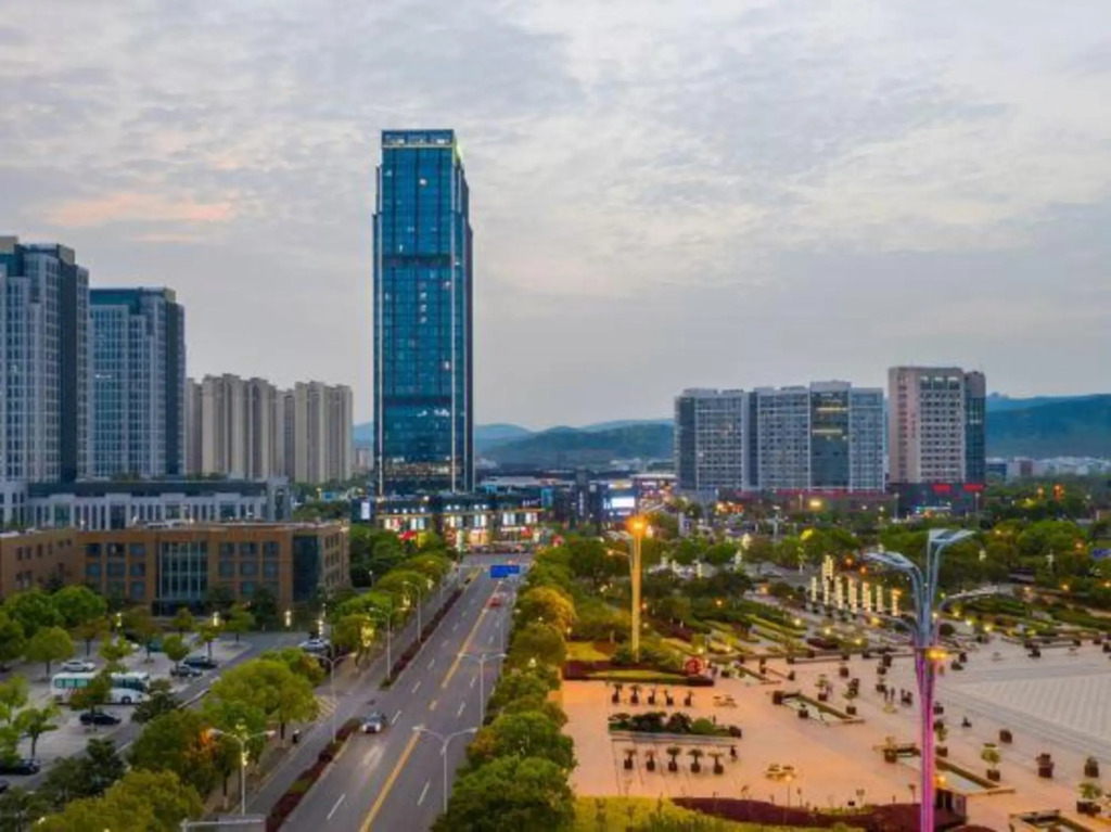 Vienna International Hotel (Suzhou University Town Yuexi subway station store)