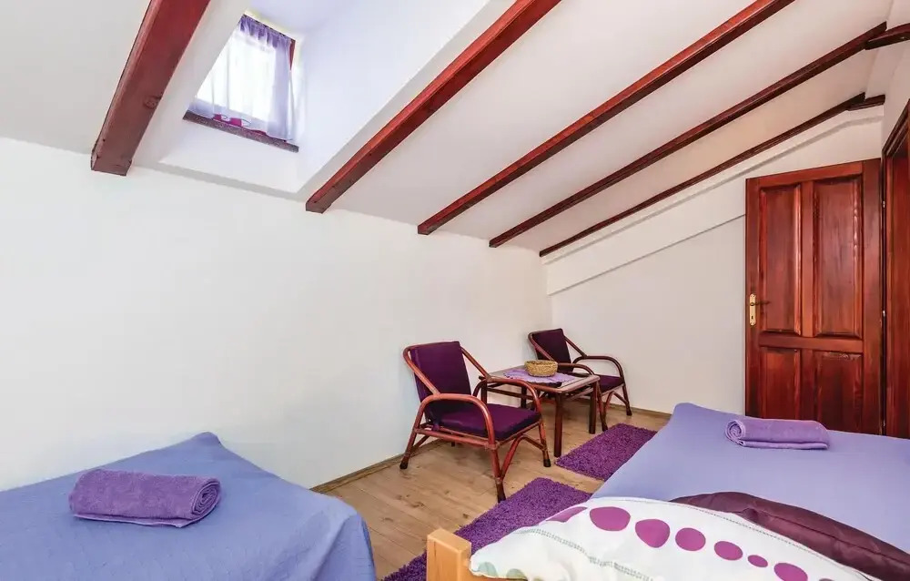 Beautiful Home in Moscenicka Draga With Wifi and 2 Bedrooms