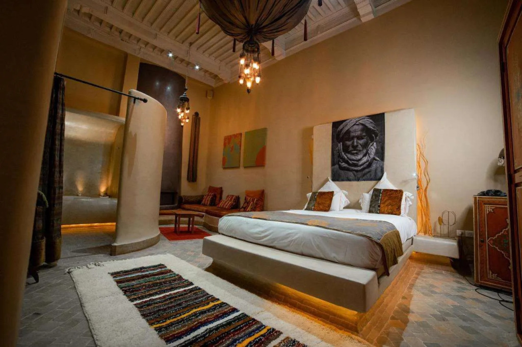 MAISON MK Adults ONLY - Music Riad