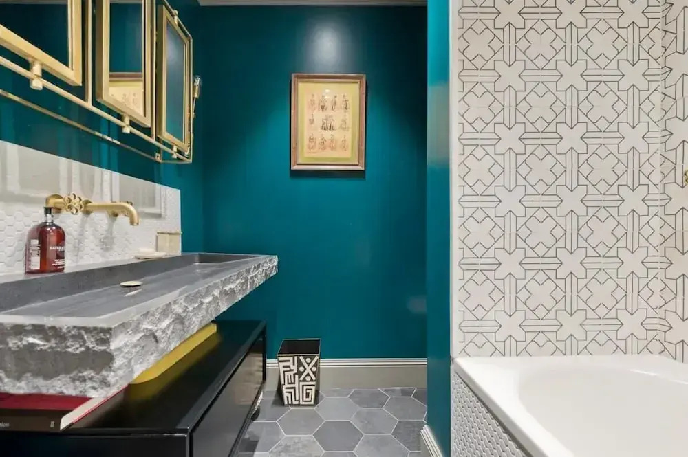 3 Bed Kensington Garden Flat
