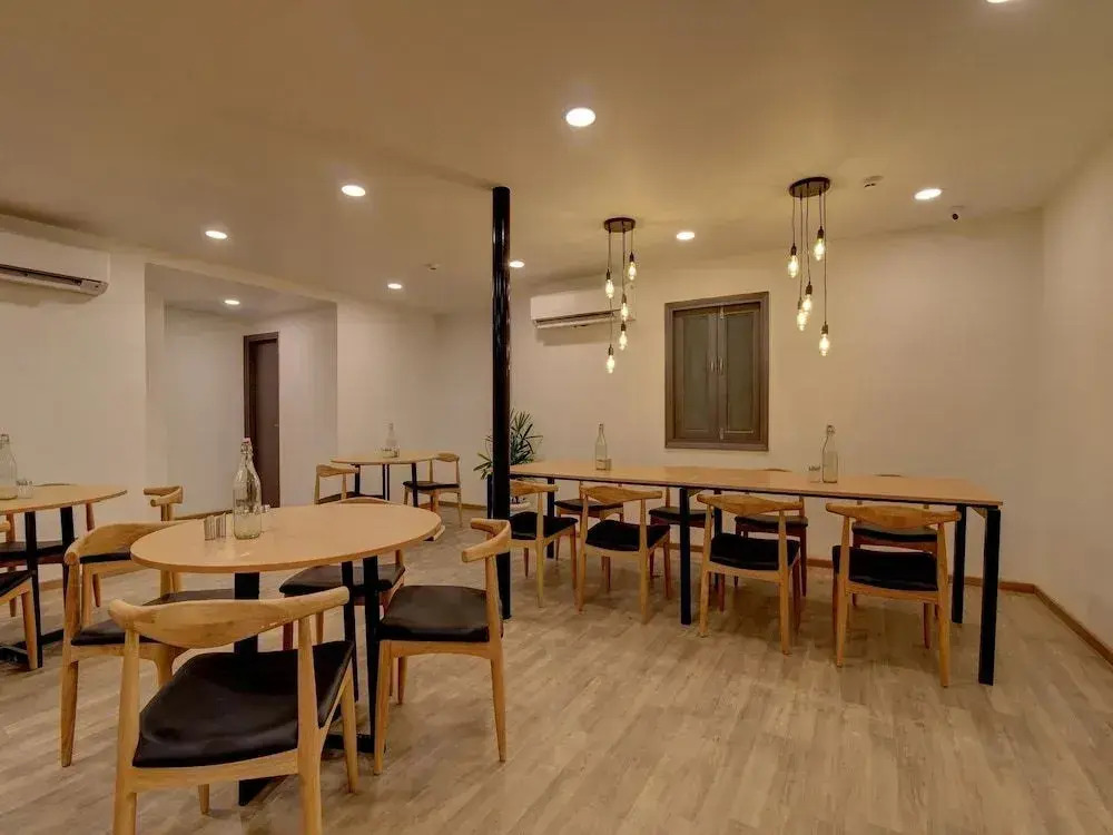 OYO Townhouse 117 Punjabi Bagh