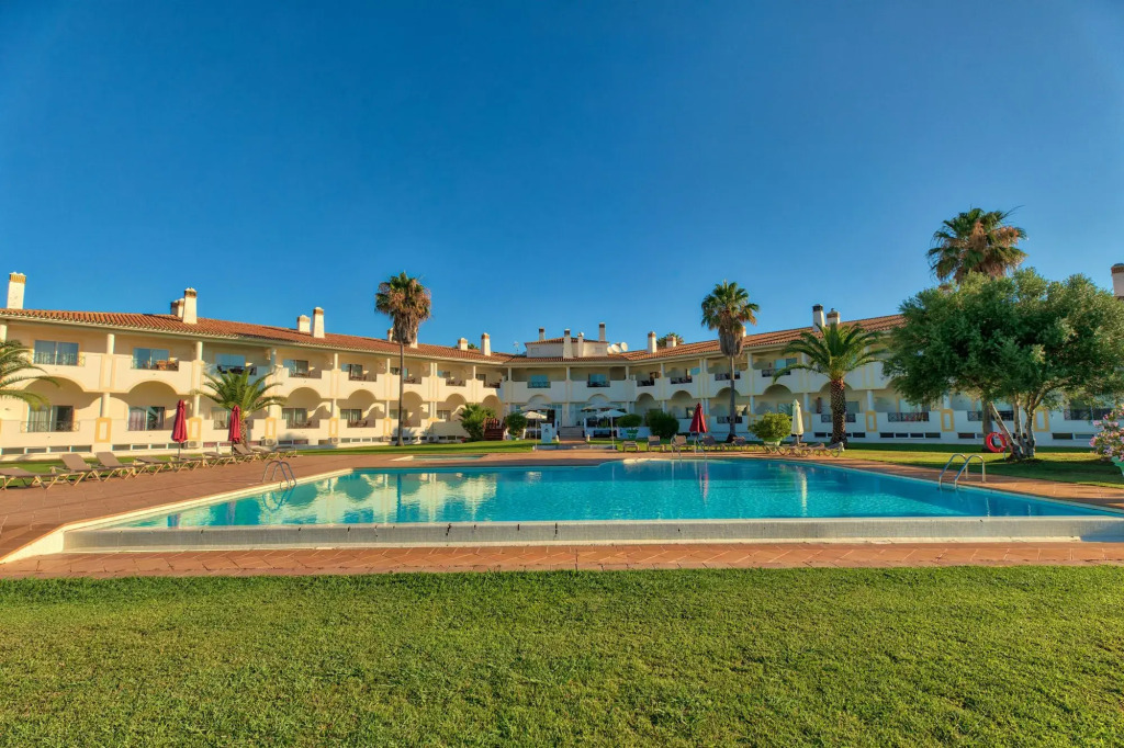Colina Verde Resort