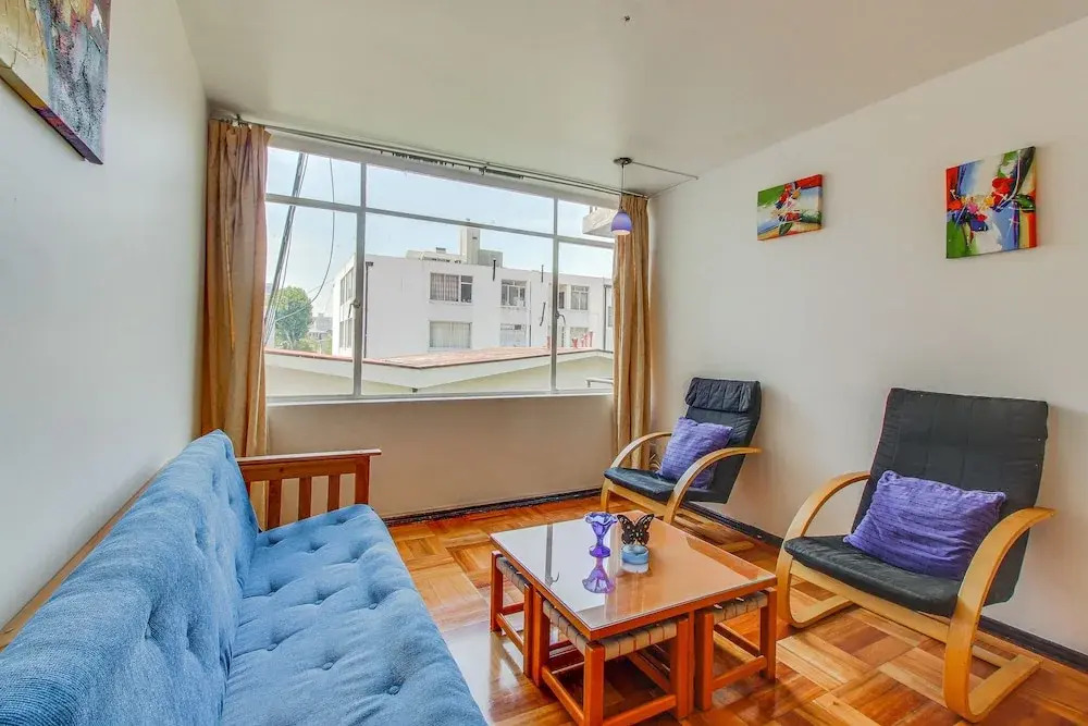 Departamento Amplio en Calle Libertad