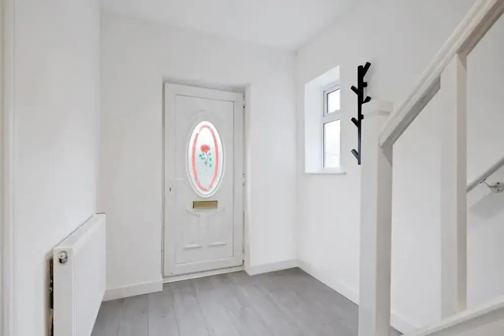 3bed House-free Parking