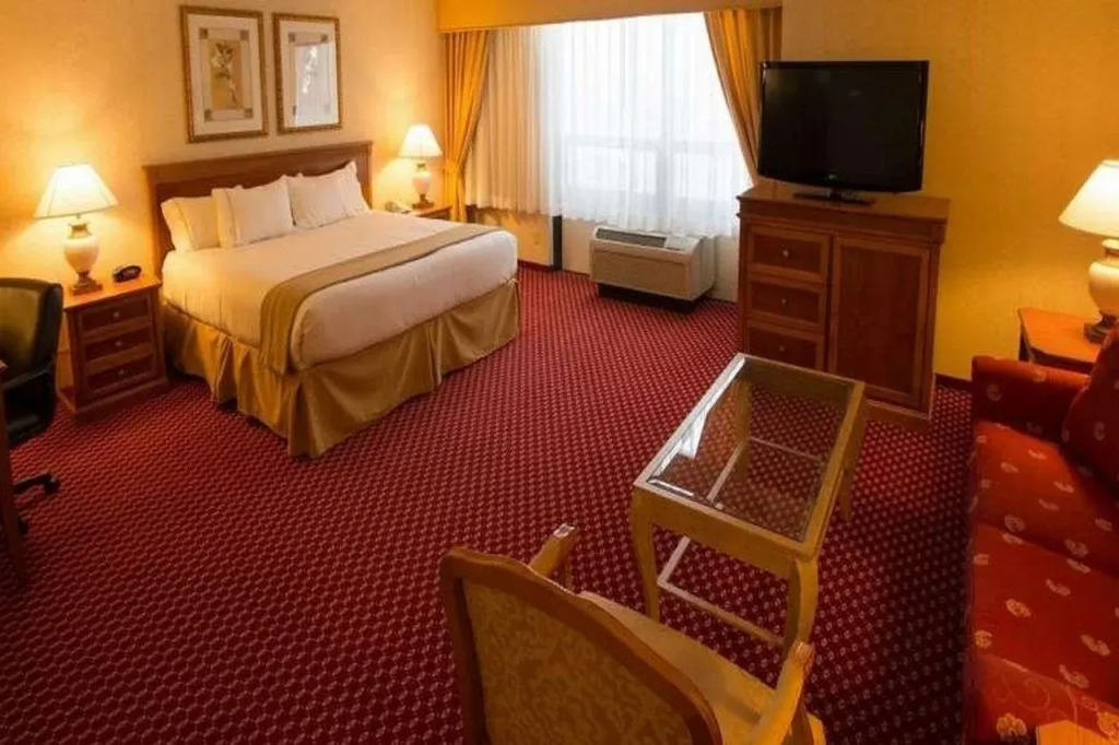 Staybridge Suites Chicago OHare Airport, an IHG Hotel