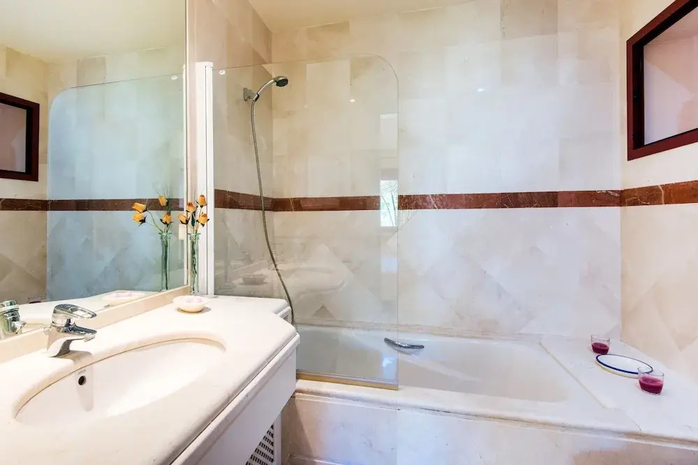 RentAndHomes Marbella Luxury Beach