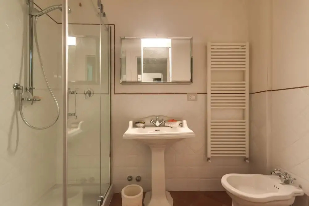Forte dei Marmi renewed 6 bedroom villa