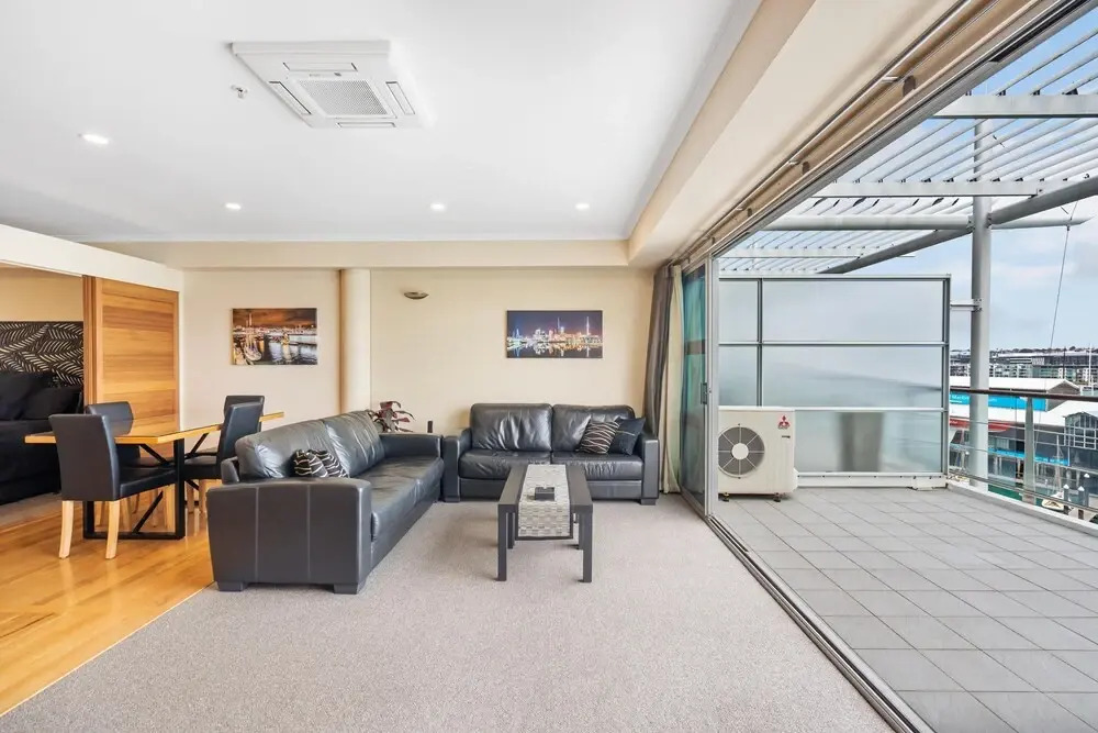 QV Waterfront Apt with Wifi - 946
