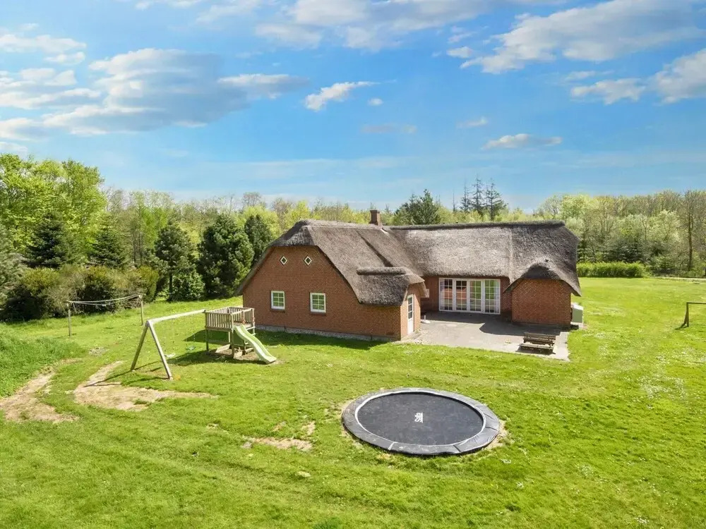 12 person holiday home in Ulfborg-By Traum