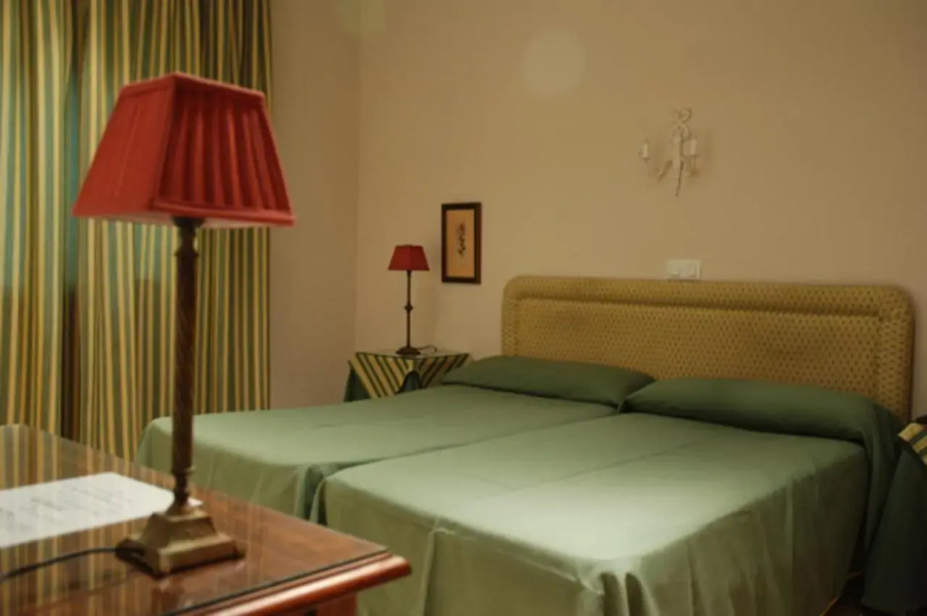 Hostal Restaurante Leon