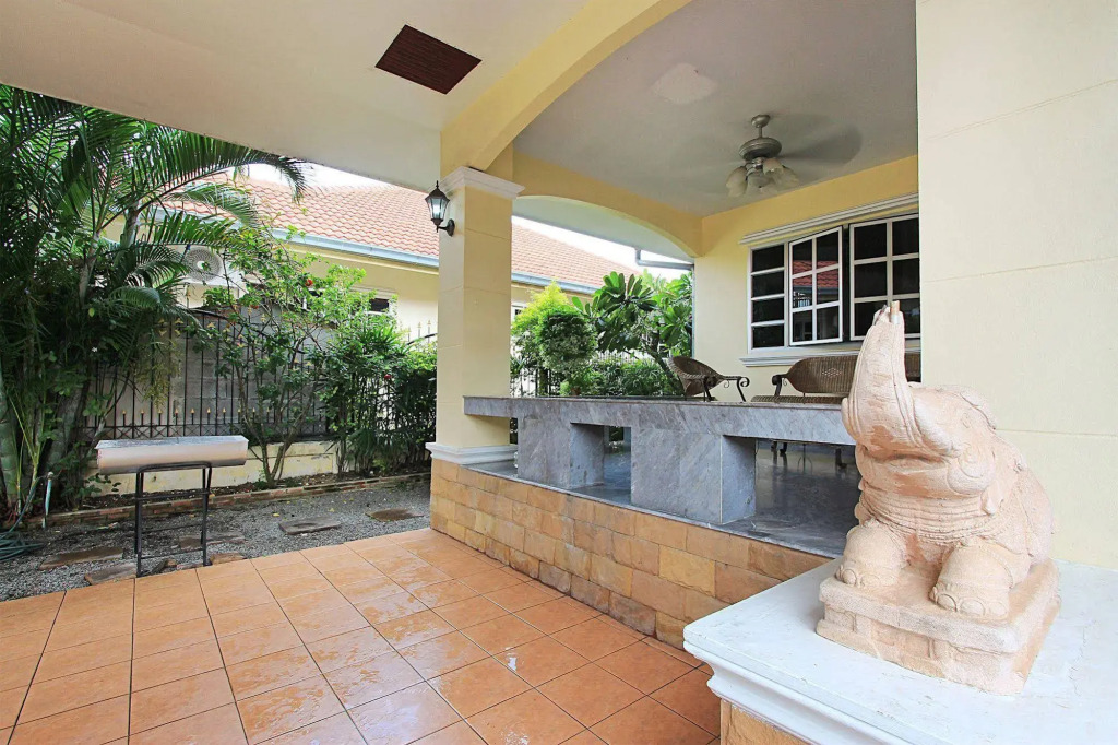 Baan Chokdee - 5 Bed - Private Pool