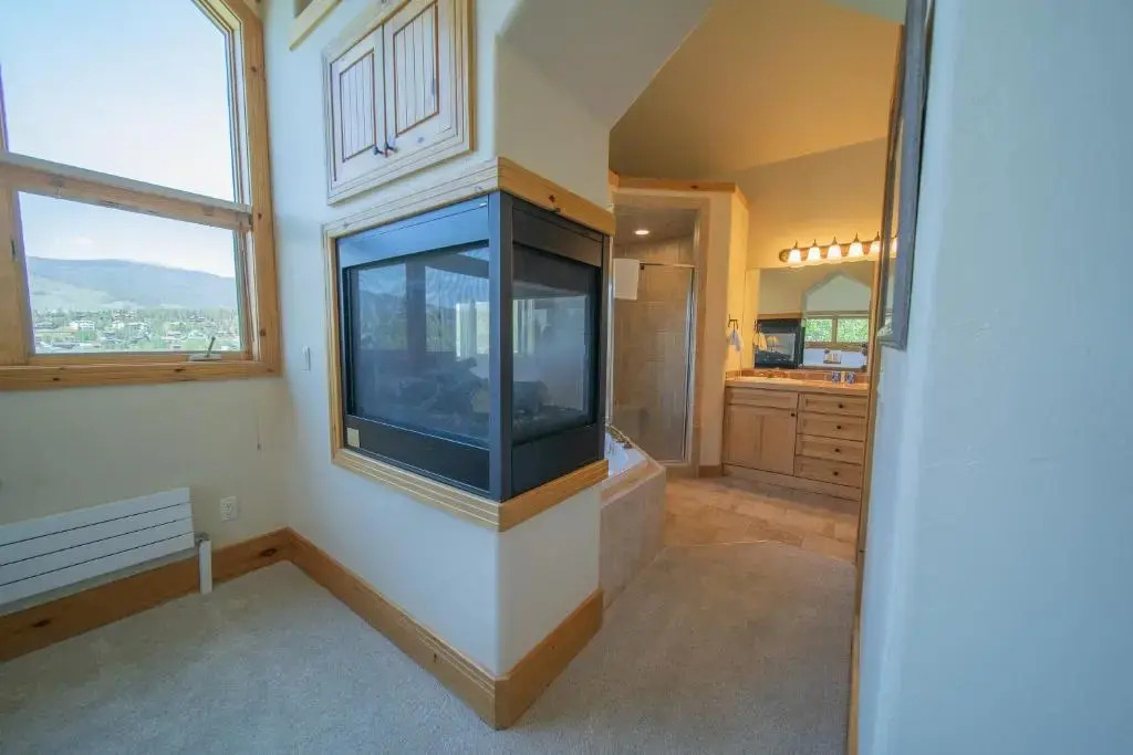 Goldenrod Home 6