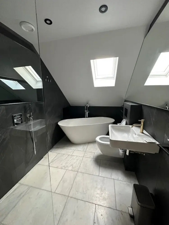 2-bed - Sleeps 6 - Pet Friendly With Free Parking