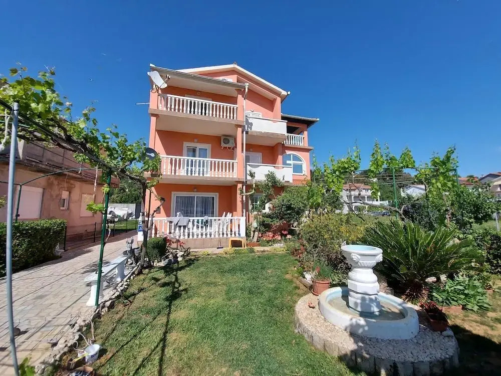Apartments Lino