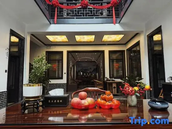 "Lingshi Dongwang Residence (Wang Family Courtyard Lodge