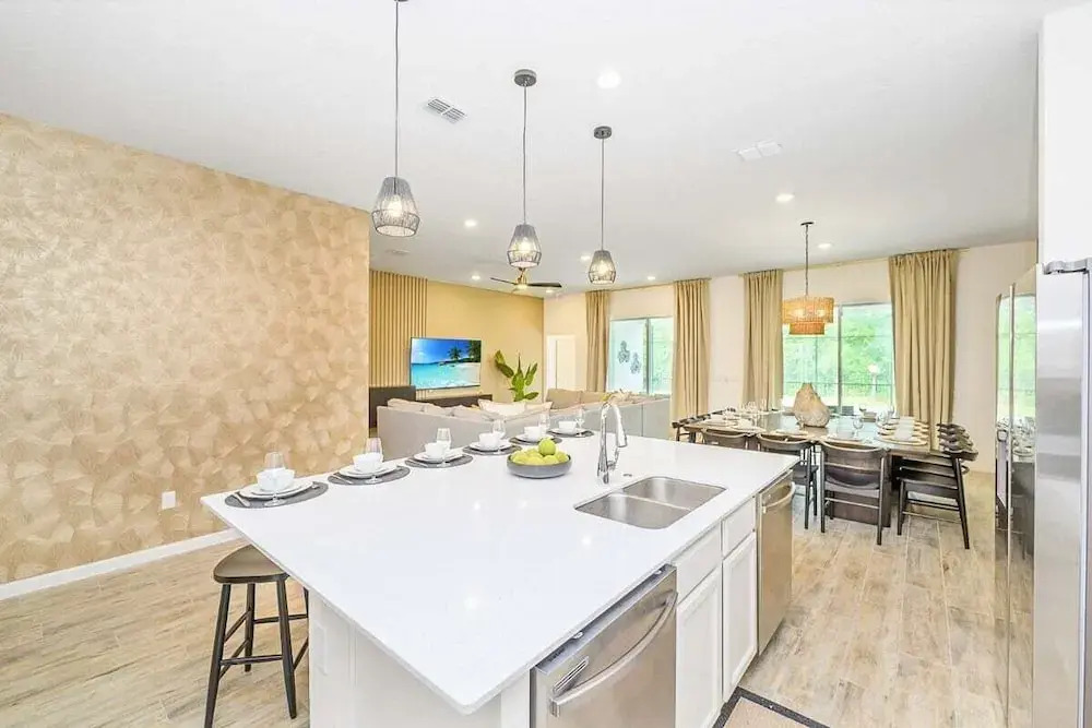 2458rd · Brand New 12br Disney Mansion/pool/spa/game Room