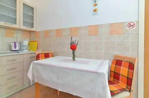 Apartment & Room Tanja 1552