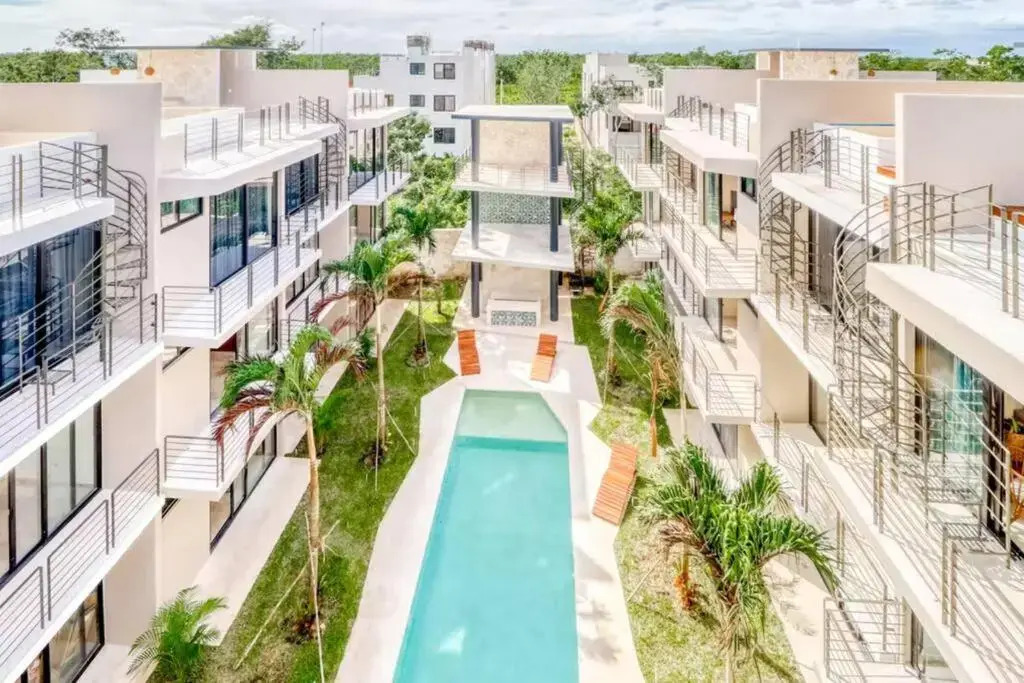 302 Amena Amazing 2 Bdr Penthouse w/ Private Pool and Gym