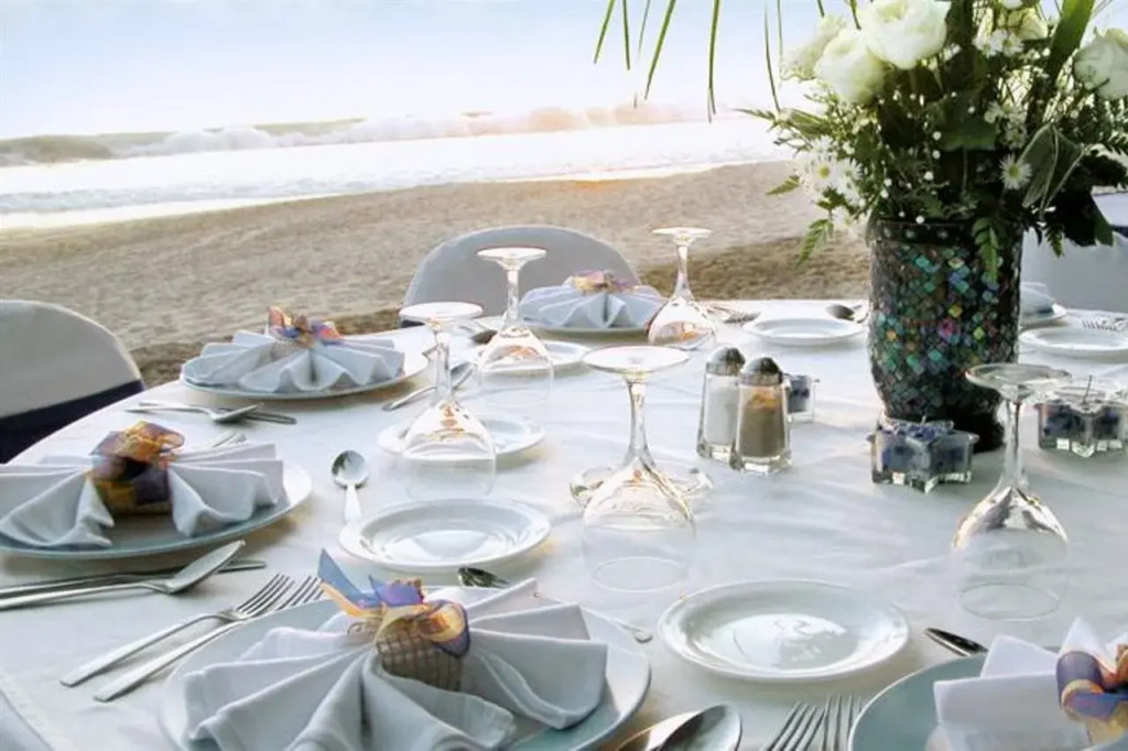 Emporio Ixtapa - with Optional All Inclusive