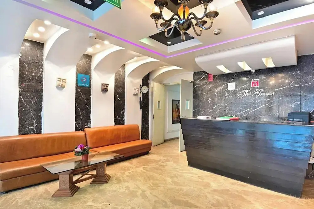 Hotel The INFINTY NEAR DELHI AIRPORT Breakfast,Dinner Include