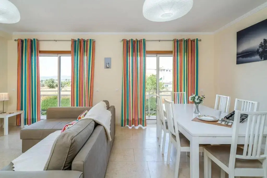 2 Bedroom Relax in Alvor by Innkeeper