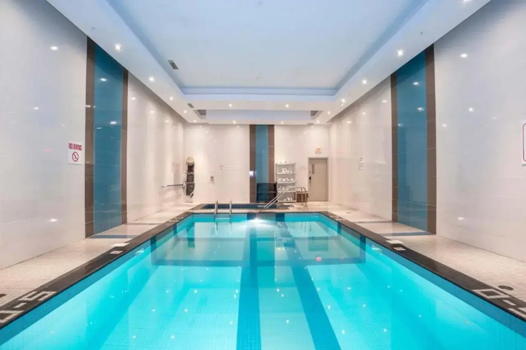 Sandman Signature Winnipeg Airport Hotel & Suites