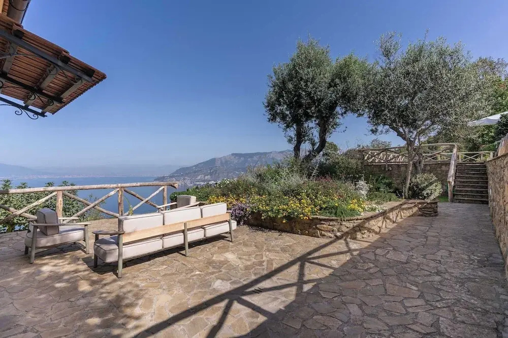 Giulia 1 Villa Apartment Shared Pool Sea Views
