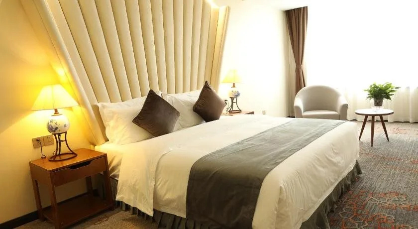 Zhihuitang Fengze Hotel