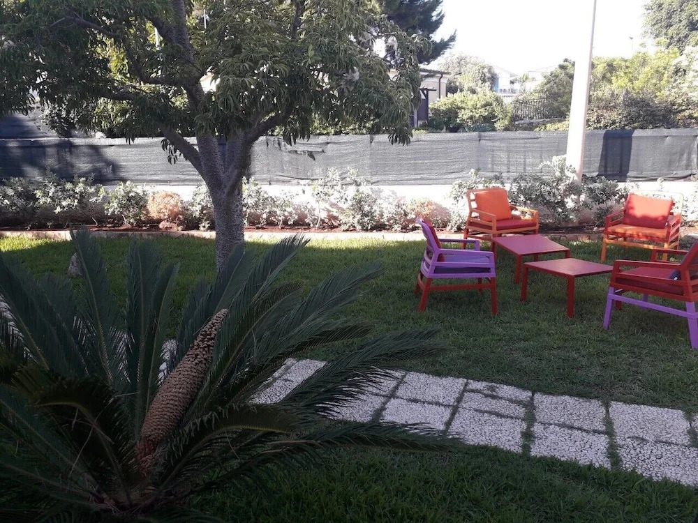 Apartment in Villa with Swimming Pool 20 Meters from the Sea