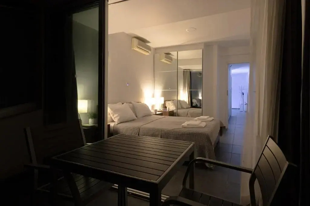 Poseidon Apartment By Michalis
