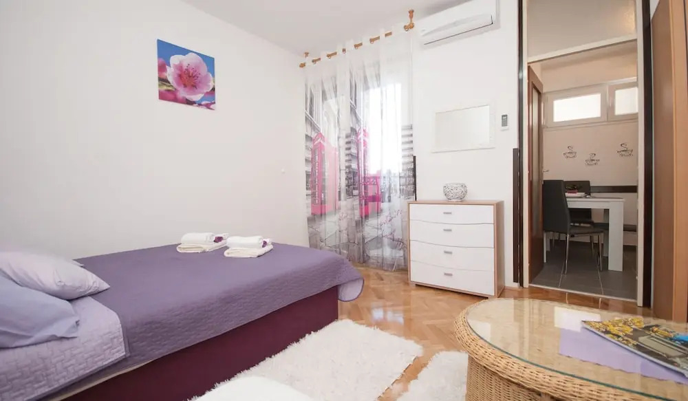 Studio apartment Tina