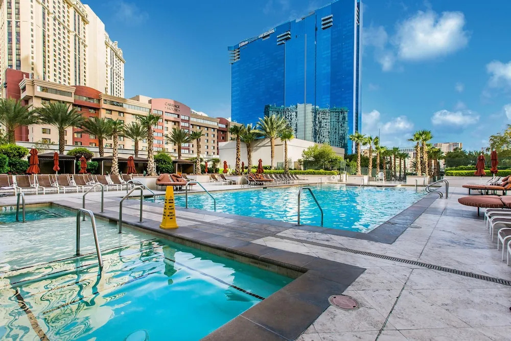 The Signature MGM Condos