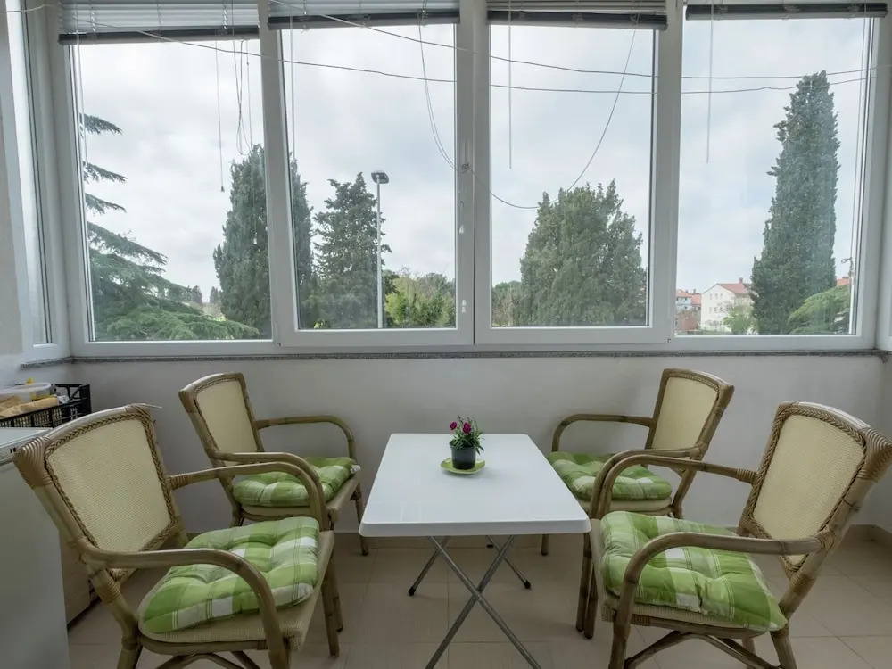 Comfortable Family Apartment Near the sea With Airconditioning, Wifi, and Parking