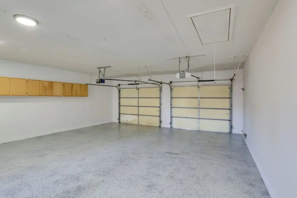 6 Mi to Barr Lake: Apt w/ Yard & Pool Access!
