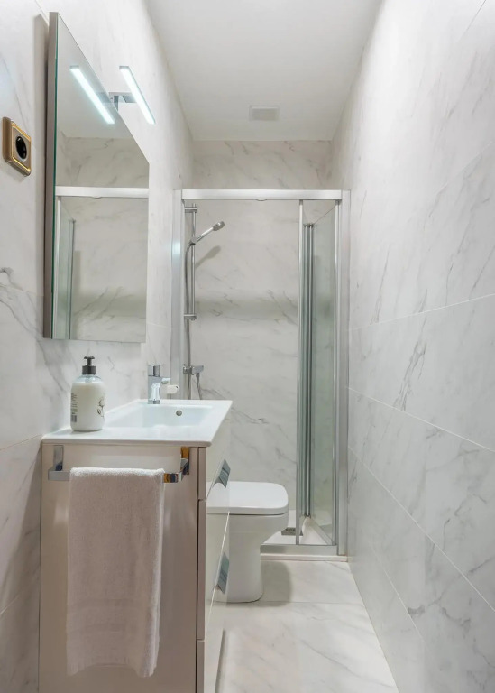Ayala apartment by People Rentals