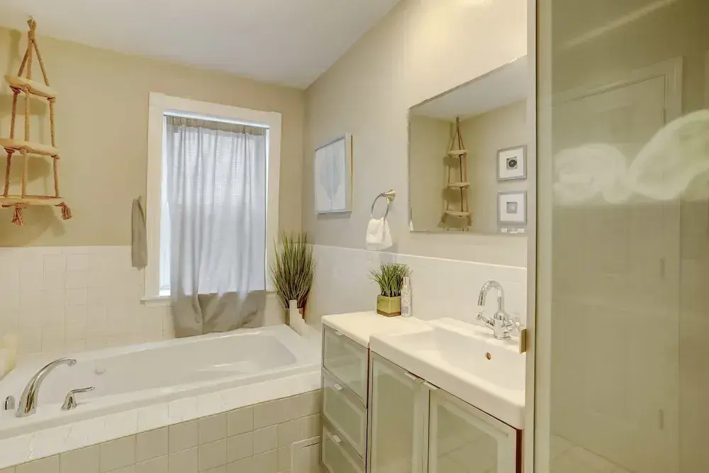 Lovely Home Next to Stadiums With Roofdeck&parking
