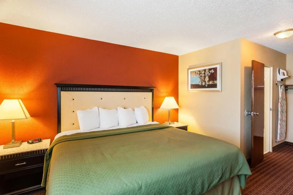 Quality Inn & Suites Lincoln South