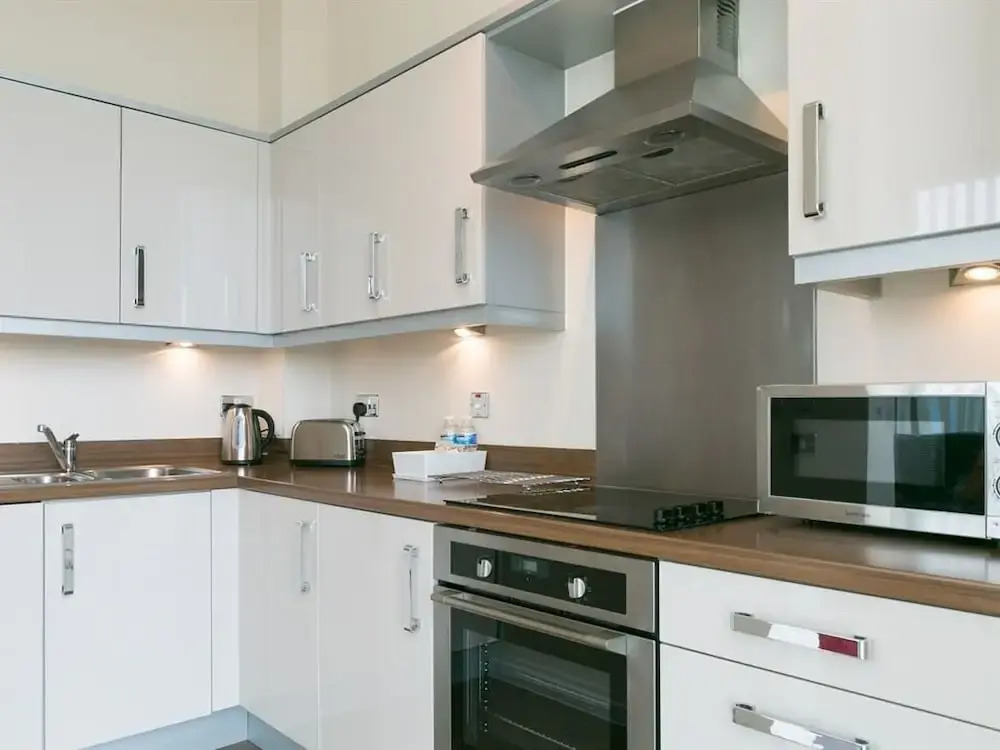 Tailor That Property - Chelsea House