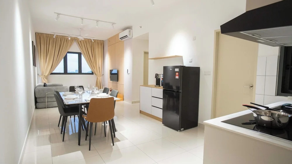 Nexus Taman Pertama by Guestonic