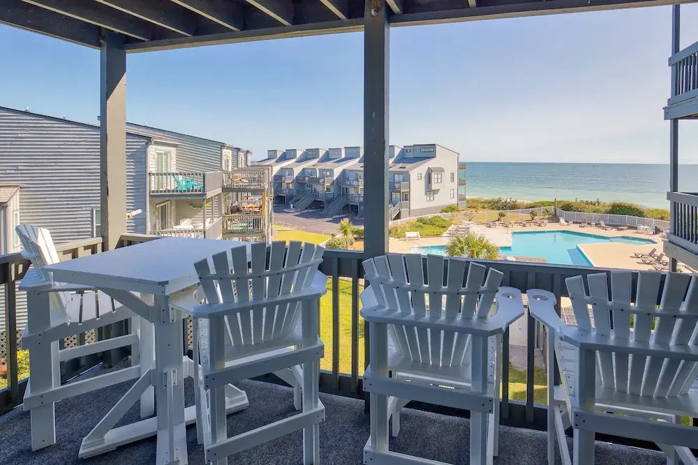 Shipwatch Villas