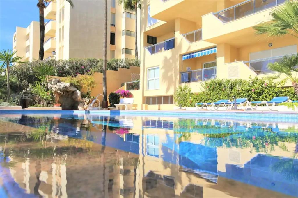 EL CORAL APARTMENT - First Beach Line