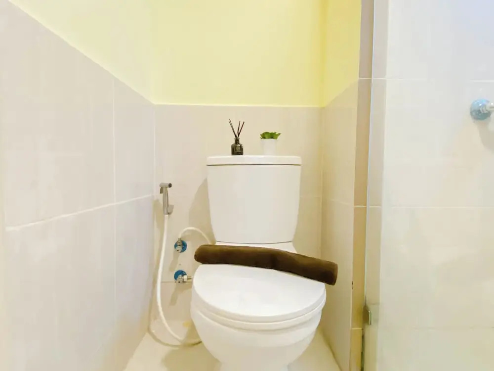 Homey And Roomy 3Br At Apartment Meikarta District 1