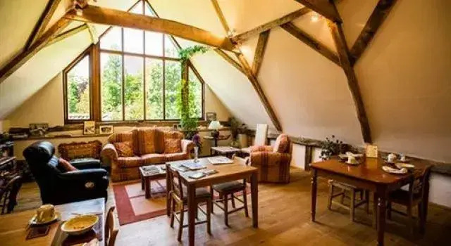 Oak Farm Barn
