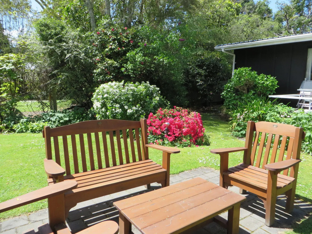 Sportmans Lodge