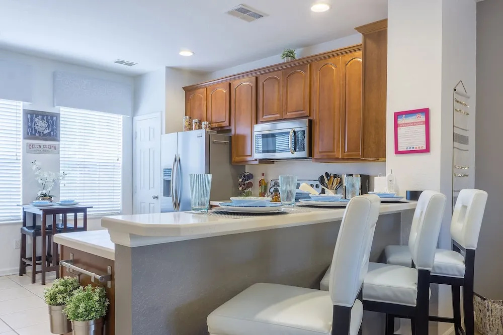 Tropical Dreams Townhome 3 Bedroom Condo by RedAwning