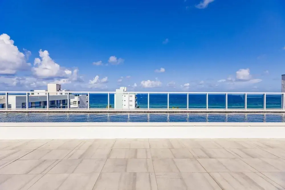 Upscale Modern 4 Bedroom Condos on the Beach