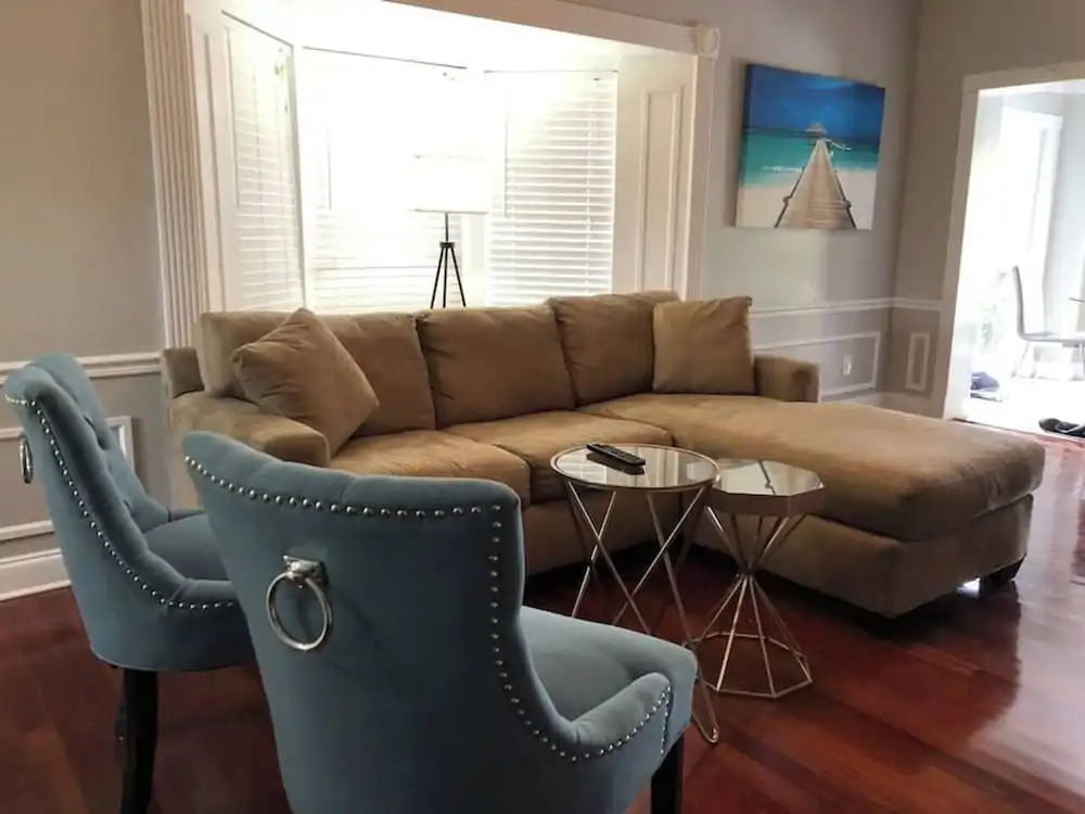 6151 Sandcrest · Next to Universal. Pool Sleep 9. Walk to Park
